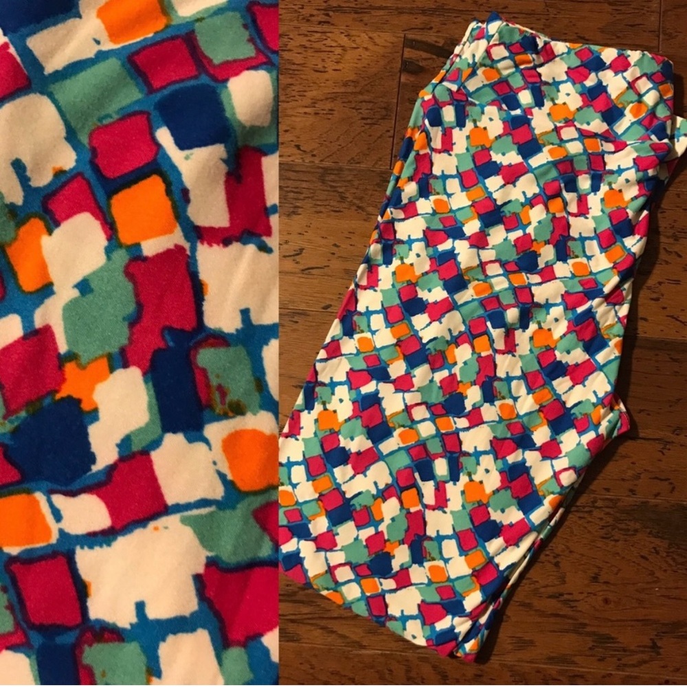 LuLaRoe Leggings Tall & Curvy